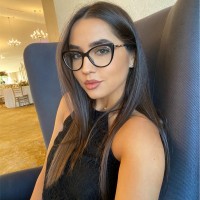 Escorte Sexy - Kurtea De Arges - Roscata discreta atenta la cerintele tale, ofer domnilor manierati companie si masaj terapeutic la domiciliul meu.  Ofer si cer seriozitate maxima, igiena garantata.  Detalii suplimentare la telefon. 