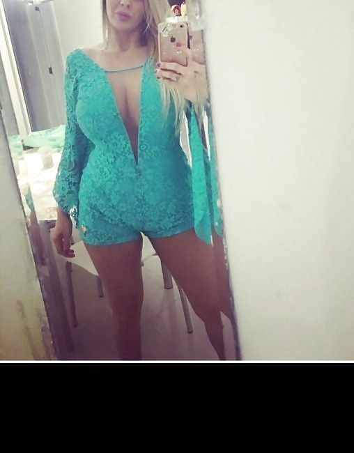 Bucuresti - Escorta Sexy - Curva perfectă, iubesc perversiunile sexuale, vino să facem Sex Total !
Fă-mă târfulita ta
Că am fost fetită rea!
Trage-mi-o si nu-mi da pace, 
Înfinge-mă unde-ti place, 
Să mă futi si-n cur, normal, 
Ca să fie fie Sex Total, 
Să imi rupi pizda in două
Asa cum ne place nouă, 
Să mă regulezi brutal, 
Si să termini cu-n Oral, 
Iar dupa acel Oral, 
Să-mi dai sperma la final
Ca să ti-o inghit pe toată, 
Să nu mă uiti niciodată !
Să revii la pizda mea, nu vei putea fără ea.  
Vreau să mă innebunesti de plăcere maximă baby, fac sex oral cu finalizare in gură, inghit tot ce imi dai, fac sex anal cu finalizare in cur, iti fac masaj pe coaie cu limba, sex salbatic in cele mai perverse pozitii; hai să trecem la fapte! Sună-mă acum să-ti spun cum ce-mi place să-mi faci si cum vom incepe actiunea.  Tel: 0906-760-.  880 sau discretie prin sms la nr 1580, trimite textul CURVA si-ti răspund pe loc de pe tableta, tot ce trebuie e să fii adult.  Tarife 1, 9 eur/min si 1, 5 eur/sms, fără TVA !

Interzis minorilor (persoanelor sub 18 ani)!