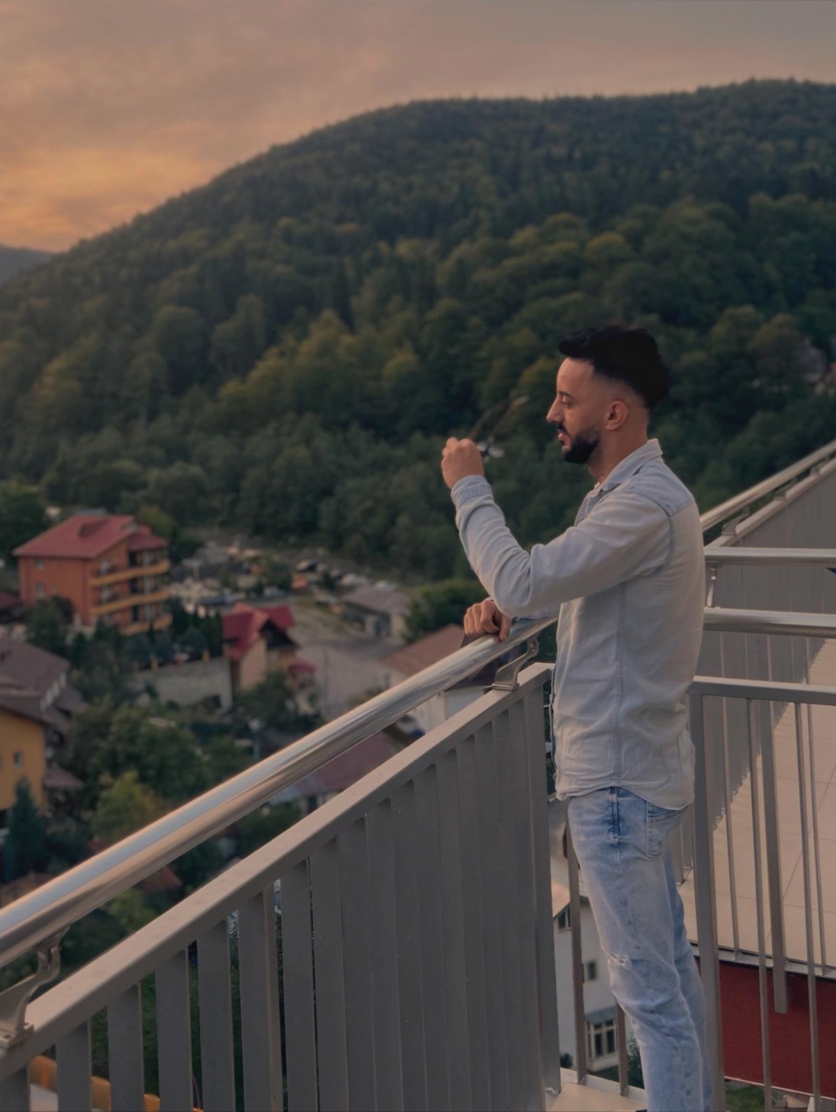 Escorte Sexy - Bucuresti - 2 baieti escort&#039;i 
Amabili si cu chef de distractie 
Activ &amp; versatil 
Ne deplasam la tine 
Si iti vom face pe plac 
+ Videouri xx pentru curiosi