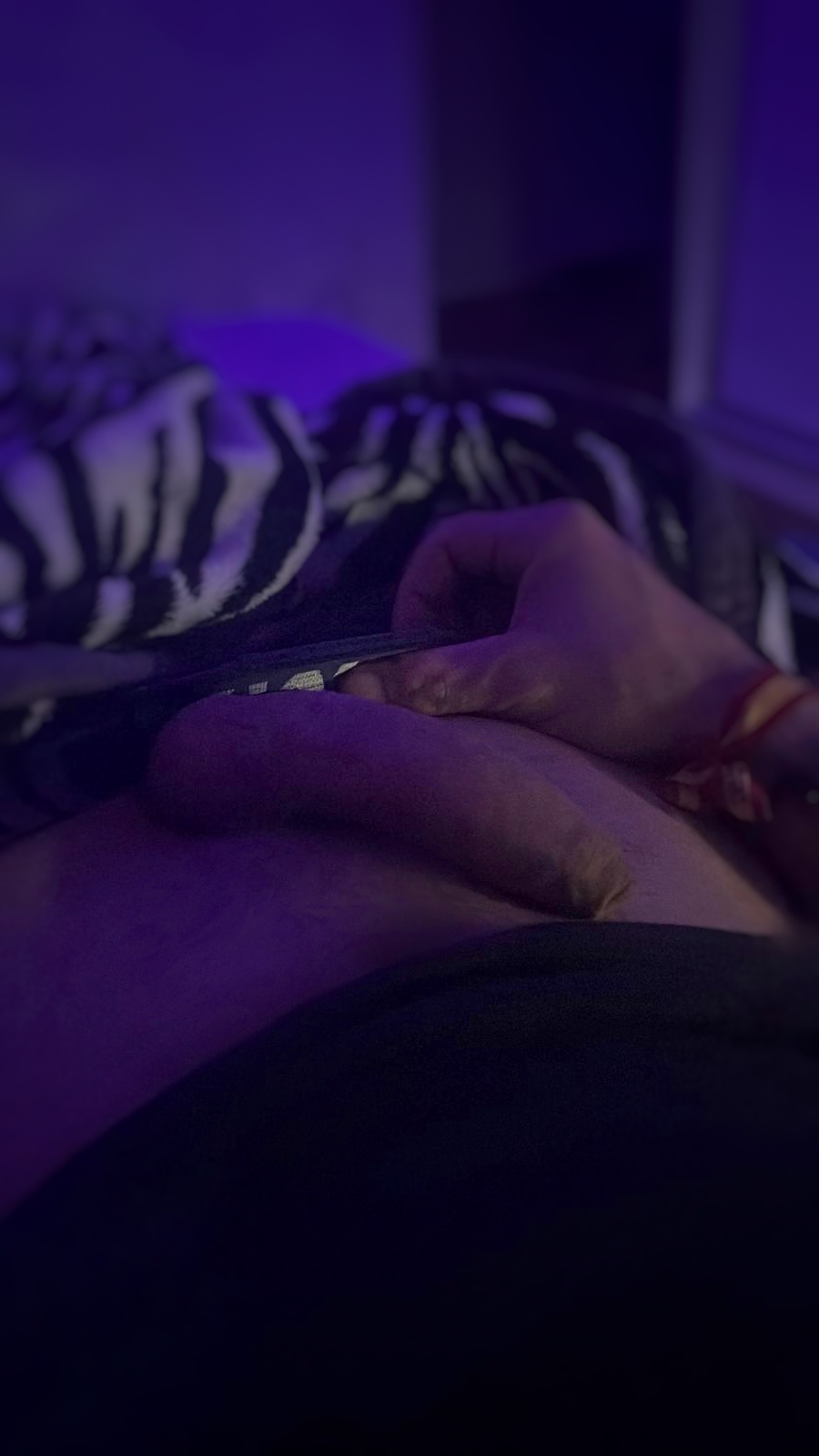 Bucuresti - Escorta Sexy - 2 baieti escort&#039;i 
Amabili si cu chef de distractie 
Activ &amp; versatil 
Ne deplasam la tine 
Si iti vom face pe plac 
+ Videouri xx pentru curiosi