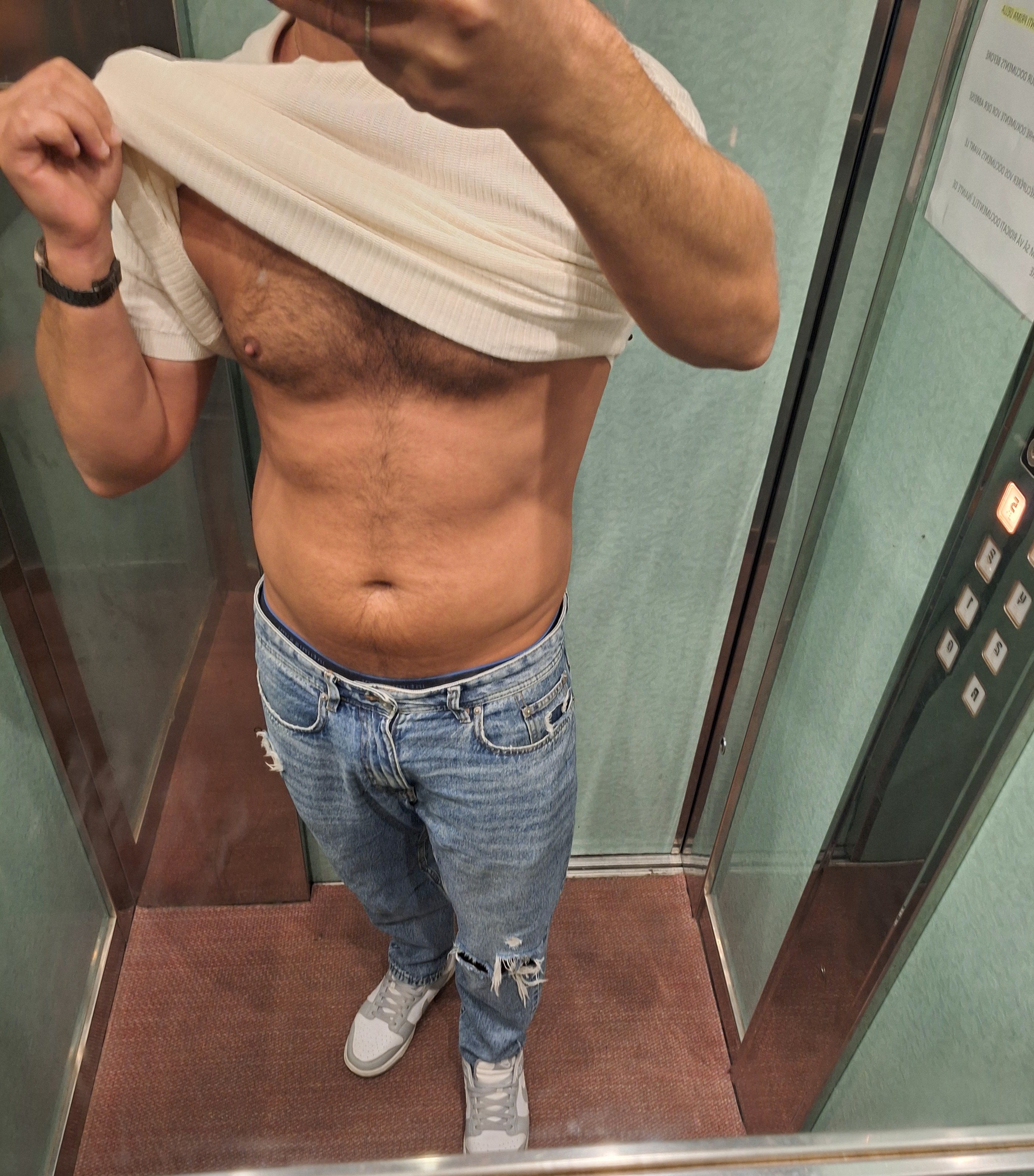 Escorte Sexy - Călărași - Vreau sa te satisfac sexual ?i s? ne distr?m împreun? cu orele