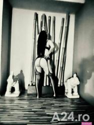 Escorte Sexy - Bucuresti - Escorta top serioasa, senzuala, pasionala, educata, discreta, curata, cu bun simt ofer companie doar domnilor seriosi
cer si ofer seriozitate
Top escort in town  doar deplasări 
curatenia este obligatorie
pentru detalii da mesaj pe whatsapp