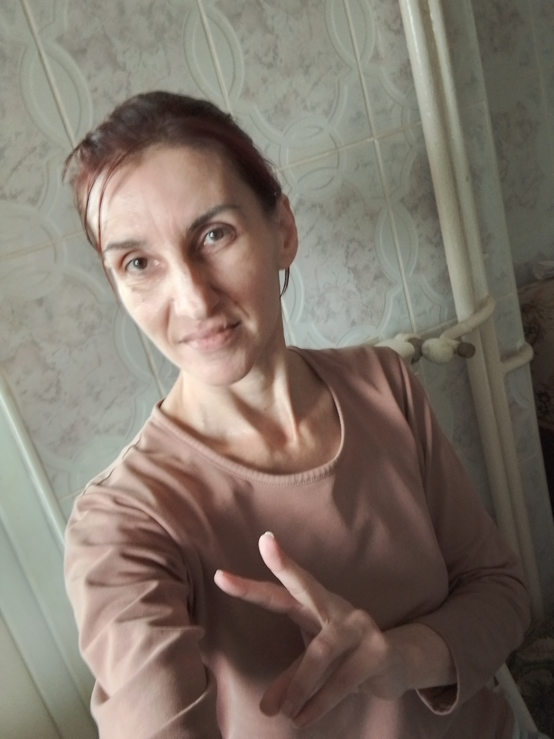 Escorta Sex - Escorta senzuala iti pot oferi companie intr-o ambianta placuta, clipe linistite la domiciliul meu .  Astept domni seriosi si manierati.  Detalii la telefon - Telefon: 0748434948 