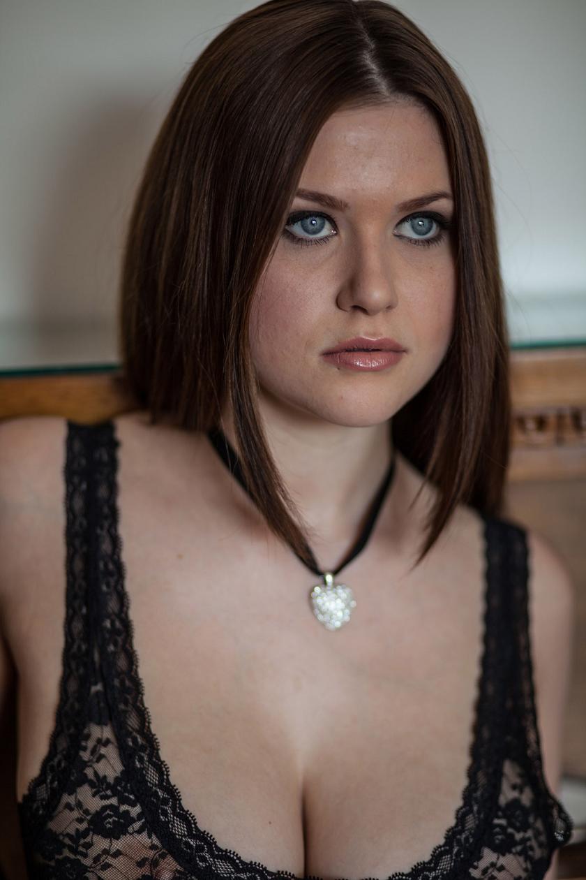 Bucuresti - Escorta Sexy - DACA E BLACK FRIDAY, DE CE NU SI LA SEX?! PRIMUL NR DE LA MINE, apoi cate numere te tine, unde vrei si cat mai pervers, pot fii sclava ascultatoare sau stapana dura, fac o muie dementiala, anal hard sau te penetrez eu cu strap-on, te supun la cele mai perverse fantezii! Hai sa te convingi! Tel O9O6-760-69O (1, 3 eur/min) sau sex sms la nr 1533 (1, 5 eur/sms) cu textul PERVERSA si sa incepem destrabalarea, doar sa fii adult  si discret! Tarife fara tva, non stop!