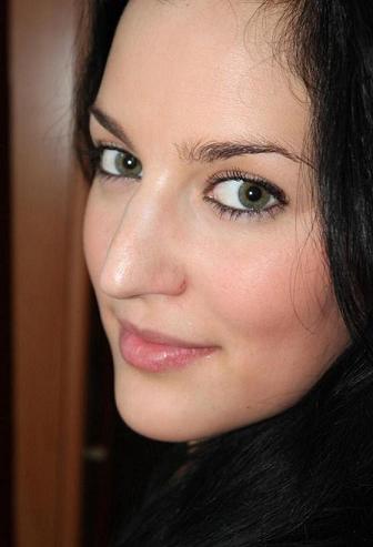 Bucuresti - Escorta Sexy - Sunt o fire sociabila si comunicativa, asadar, te voi ajuta sa te relaxezi in cel mai scurt timp, pentru a nu pierde nici un minut din timpul pretios alocat clipelor fierbinti, ci timpul sa fie unul castigat, alaturi de mine.  Suna-ma ptr detalii pe mobil 0906-760-645 (1, 3 eur/min) sau discretie prin sms la nr 1533 (1, 5eur/sms) doar sa trimiti textul FIERBINTE.  Tarife fara tva, doar ptr persoane adulte. 