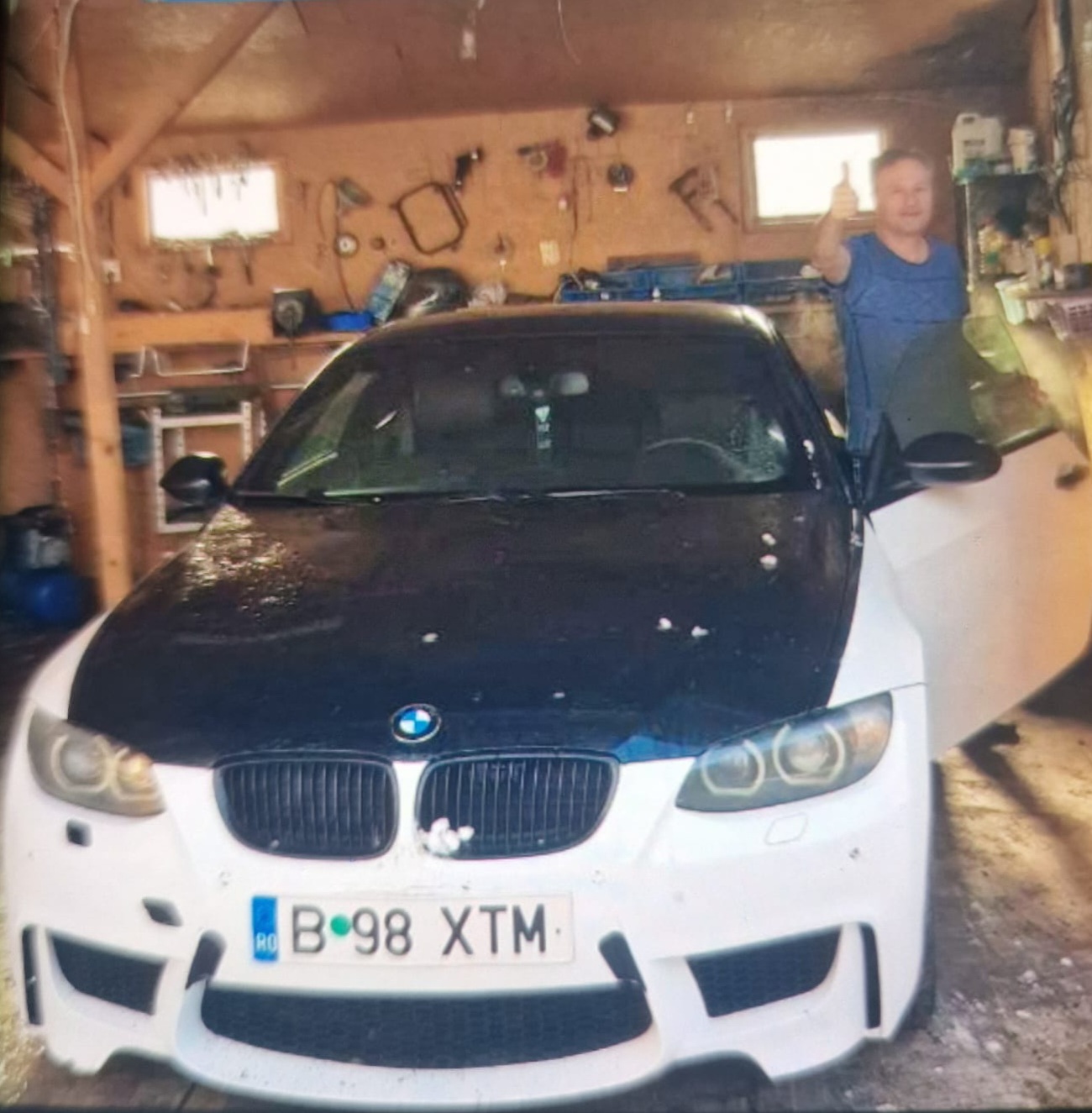 Escorte Sexy - Bucuresti - Domn pasiv, doar pasiv, respectabil, plinut, 58 ani,  doresc baieti tinerei, cat mai tineri posibil (sub 19 ani), care sa urineze pe mine dezbracati in timp ce ma masturbez.  Rog fara gay, doar baieti cat mai slabi, platesc  orice suma decenta.  Zona Sector 6 -   Militari Politehnica, am locatie .  
Rog seriozitate
