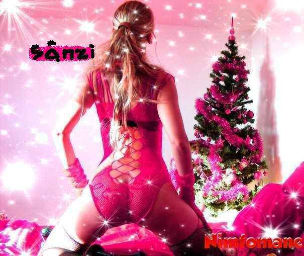 Bucuresti - Escorta Sexy - Te astept in straponul meu, Mos Craciun, sa te fac sa exclami: Ho ho ! Sunt  Craciunita dominatoare Sanziana si vreau sa te iau in toate pozitiile, sa te domin, umilesc, feminizez, incornorez.  Cu mine ai parte de o distractie pe cinste!