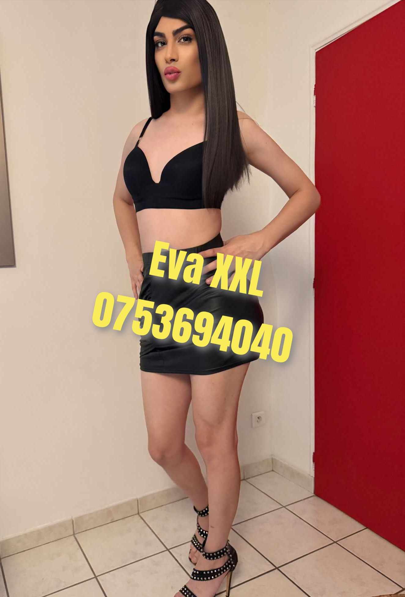 Bucuresti - Escorta Sexy - Eva XXL TOP travesty bisexuala activa ofer clipe de neuitat atat barbatilor cat si cuplurilor