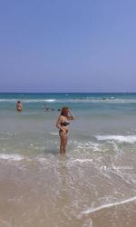 Escorte Sexy - București - Escorta senzuala iti pot oferi companie, suntem cuplu soț si soție vă asteptam să va descoperiți cele mai ascunse fantezii si secrete suntem deschisi si naturali vă așteptăm cu drag.  .  .  masaj de relaxare, intr-o ambianta placuta, clipe linistite la domiciliul meu sau al tau.  Astept domni seriosi si manierati.  Detalii la telefon