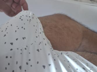 Escorte Sexy - Buzau - Buna sall sunt doar activ imi place si femei si barbat dar o dau mesaj pe whatap sau sunați-mă la telefonic????????????