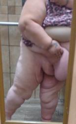 Bucuresti - Escorta Sexy - Bună sunt Jasmine ! Escorta matură, drăgălașă cu bun simț și plină de experiență îți ofer companie, masaj erotic cu fin, și de relaxare, dețin locație de lux.  Sunt foarte elegantă, finuță și cu bun simț și mă aștept ca și tu să fii la fel.  Rog seriozitate maximă ! Aștept bărbați generoși pentru a le îndeplini toate poftele! Primesc și bărbații dotați în ecuație doar dacă mă convingi cu o confirmare pe Whatsapp îmi trimiți foto + video direct cu jucăria ta cum scuipă și discutam altfel.  Fac și la telefon până termini în palmă sau toaletă (chiuvetă).  Disponibilă Non-stop !