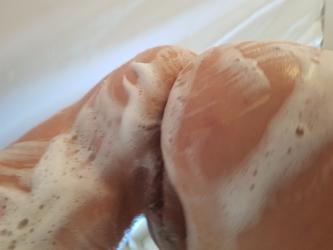 Bucuresti - Escorta Sexy - De Ziua indragostitilor te fac sa te indragostesti de momentele petrecute cu mine.  Indiferent daca iti doresti o intalnire romantica sau una femdom, fac din aceasta zi una cu adevarat speciala si de neuitat pentru tine.  Sunt mistress Sanziana, maseuza si amanta dominatoare profesionista de inalta clasa.  Abordez toata aria bdsm, fetis, kink, bizar.  Detin multe accesorii.  Sunt deschisa la fanteziile tale personalizand fiecare sesiune si tinand cont de limitele placerii tale.  Select, discret, ultracentral, parcare. 