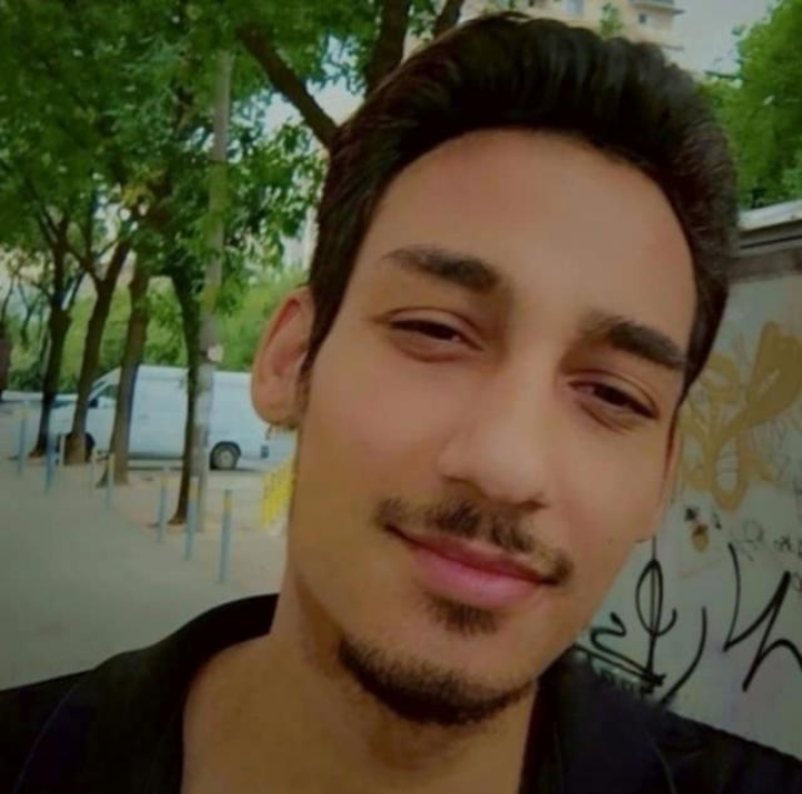 Bucuresti - Escorta Sexy - Salutare 2 baieti activi disponibili non stop 
La noi sau la tine real sau videoclipuri xxx