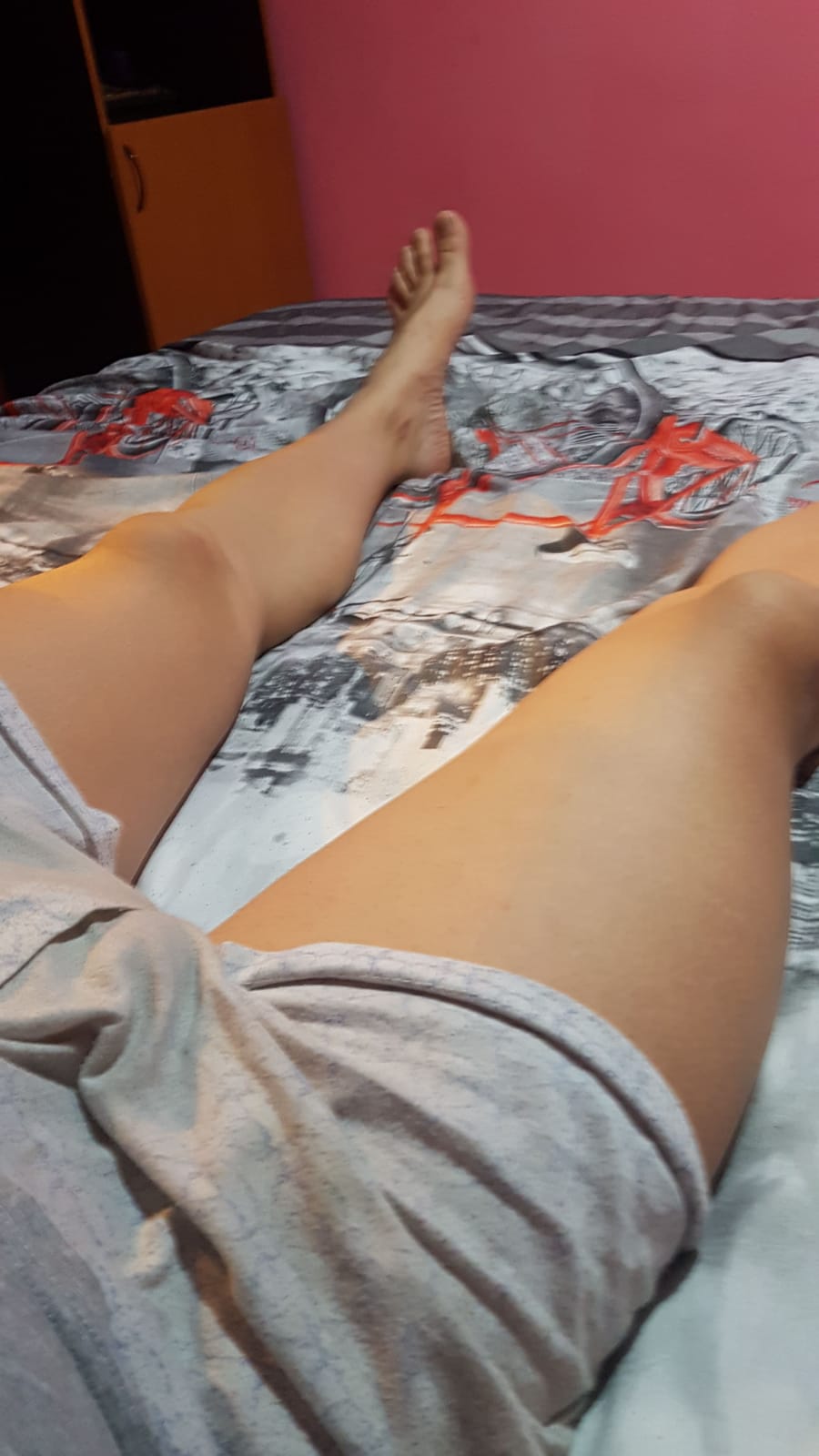 Bucuresti - Escorta Sexy - Tân?r dotat 22cm versatila cu loc pentru domni genero?i ?i discre?ie igiena ?i discre?ie maxim?