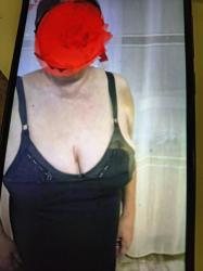 Escorte Sexy - Bucuresti - Roscata discreta atenta la cerintele tale, ofer domnilor manierati companie si masaj terapeutic la domiciliul meu.  Ofer si cer seriozitate maxima, igiena garantata.  Detalii suplimentare la telefon. 