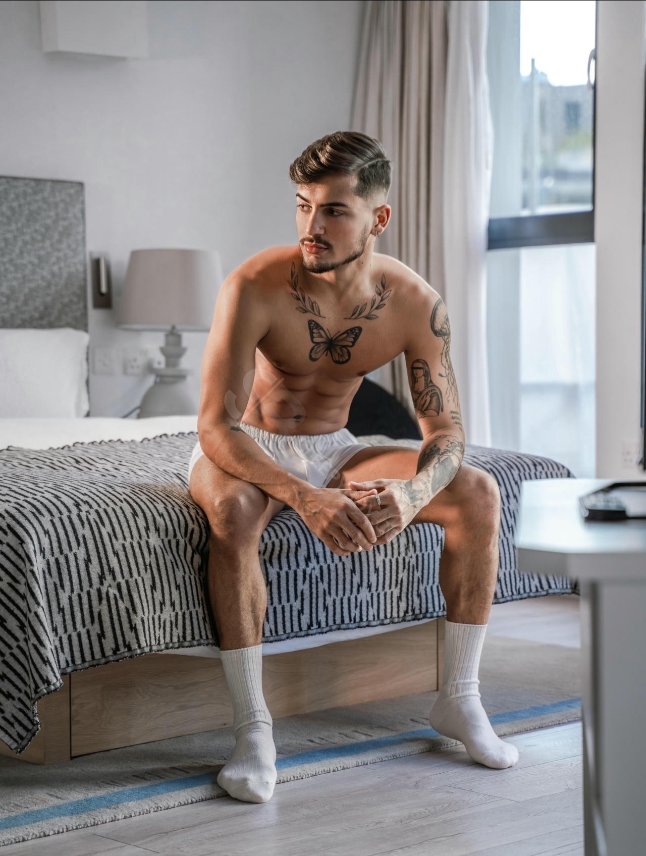 Bucuresti - Escorta Sexy - Escort' dotat creativ si aici pe site 
Oferta mea sunt videoclipurile cu mine si baieti cu care ma distrez.  
pe camera de whatsapp streaptise show de toate Stabilim amandoi dorintele tale inainte 
Videoclipurile contin tot ce tine de s?ex 
Dominare curea fant?ezi
La tine acasa ma deplasez pentru s?ex
Cu anumite conditii 
Condom, sa fi curat, etc 
Discutam inainte la telefon sau pe whatsapp