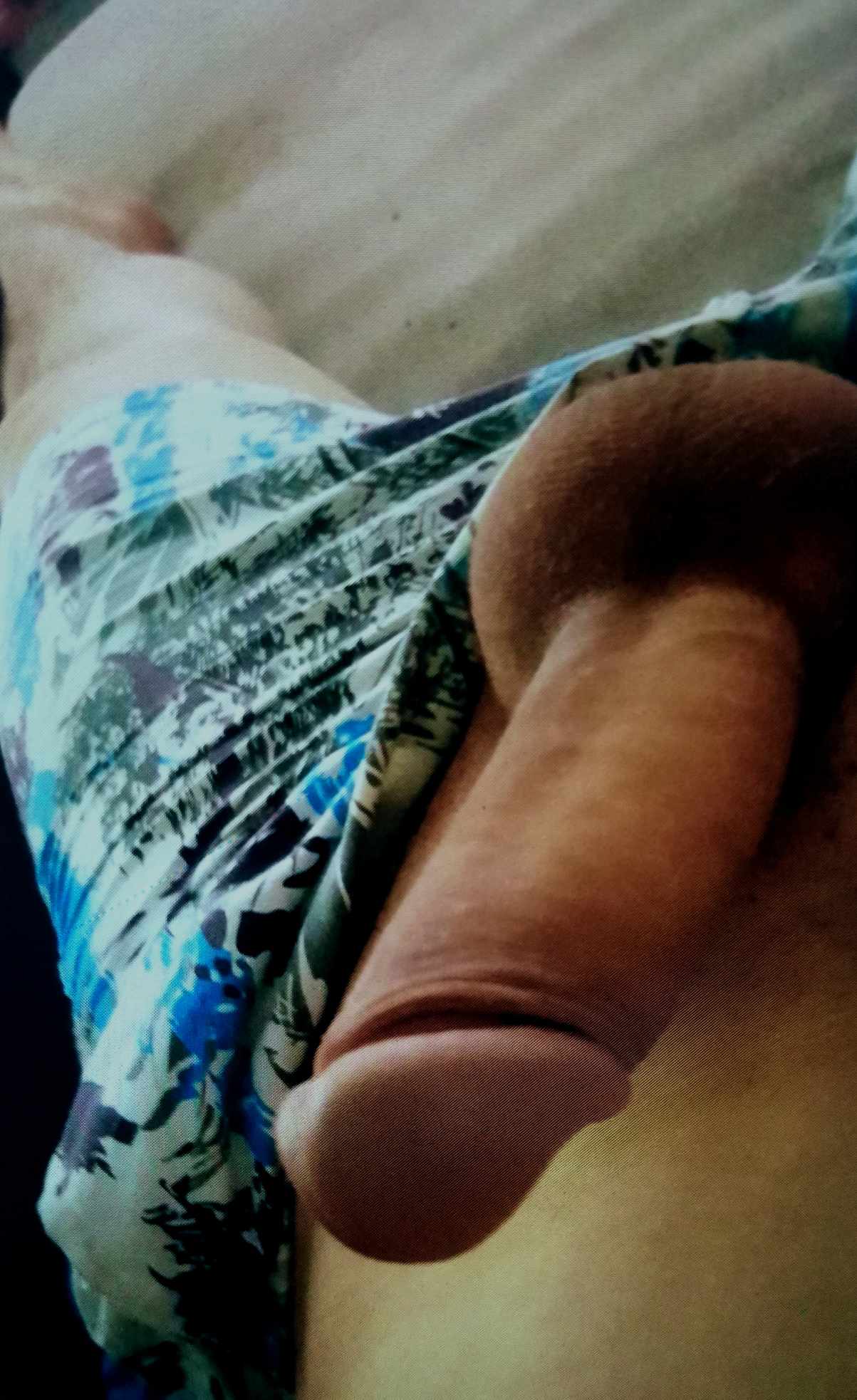 Bucuresti - Escorta Sexy - ESCORT ACTIV DOTAT OFER COMPANIE INTIM? DAU LA SUPT  FUT SI MASAJ INITIEZ SI INCEP?TORI  DACA AI KEF SI VREI SA VI LA MINE  SUN? M?.  APEL PE NR ACUM POZE REALE