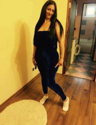 Cluj-Napoca - Escorta Sexy - Escorta bruneta reala, draguta si cu bun simt ofer companie, masaj terapeutic si masaj corporal de intretinere.  Prosoape curate, igiena.  Pt.  detalii in plus suna-ma.  Detalii la telefon. 