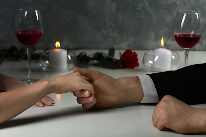 Escorta Sex - Bună ziua superbe doamne daca doriți să faceți o năstrușnicie la domiciliu sunt disponibil pentru momente senzuale acasă va pup - Telefon: 0723180503 