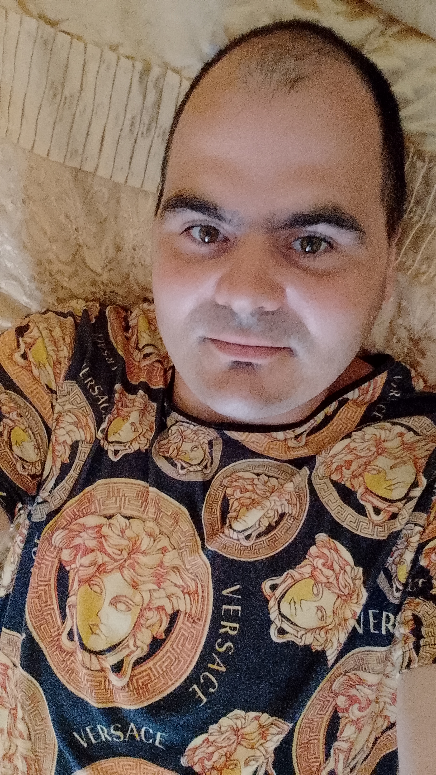 Galați - Escorta Sexy - Eu sunt Marian din Tudor Vladimirescu jude?ul Gala?i sunt doar activ sunt în c?utarea unui pasiv cei care doresc s? o facem ?i s? îmi fac? toate pl?cerile a?tept mesaje pe WhatsApp sau la telefon cei care ave?i drum spre Gala?i sau sunte?i din Gala?i pute?i s? m? contacta?i eu nu am loc nu fac prin toalete sau parcuri sau nu ?tiu unde cine vrea s? o facem s? ia o camer? undeva s? o facem altfel Nu deranja?i inutil