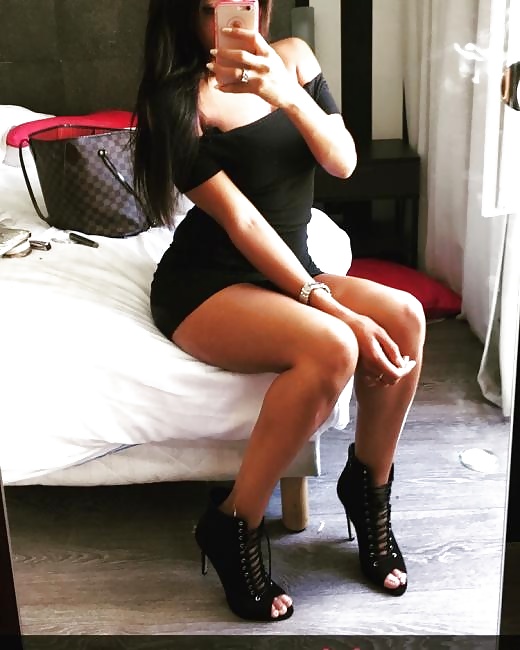 Bucuresti - Escorta Sexy - Porno si hot, rebela, dezlantuita si deznhibitata, sexul ptr mine este natural, ador sa si domin soft sau hard dar sa fiu si penetrata si umpluta.  Hai sa ma cunosti, trimite sms la nr 1533 cu textul PORNISTA sau suna-ma direct pe nr 0906-800-843 si stabilim ce si cum ne satisfacem fanteziile.  Tarif 1, 5 eur/sms &amp; 1, 9 eur/min, fara tva, doar daca esti adult. 