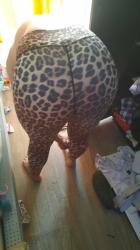 București - Escorta Sexy - Escorta senzuala iti pot oferi companie, suntem cuplu soț si soție vă asteptam să va descoperiți cele mai ascunse fantezii si secrete suntem deschisi si naturali.  .  .  .  .  masaj de relaxare, intr-o ambianta placuta, clipe linistite la domiciliul meu sau al tau.  Astept domni seriosi si manierati.  Detalii la telefon
