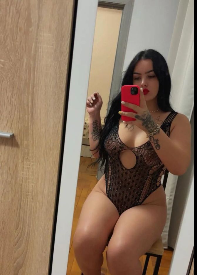 Escorta Sex - TRANSEXUALA REALA OFER COMPANIE TE ASTEPT CU DRAG VINO SA NE DESTRABALAM - Telefon: 0770534652 