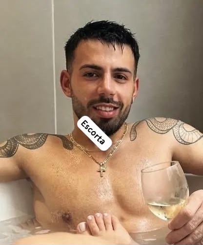 Escorte Sexy - Bucuresti - Cuplu Escort/e 
Videoclipuri senzuale/dominatoare, se?x, 6?9 etc.  .  Pe camera se?x tu cu noi de fata 
Regulile tale, fant?eziile tale le punem in practica
Plus un prieten tot Esc 
Suntem bi, si domnisioara.  . 