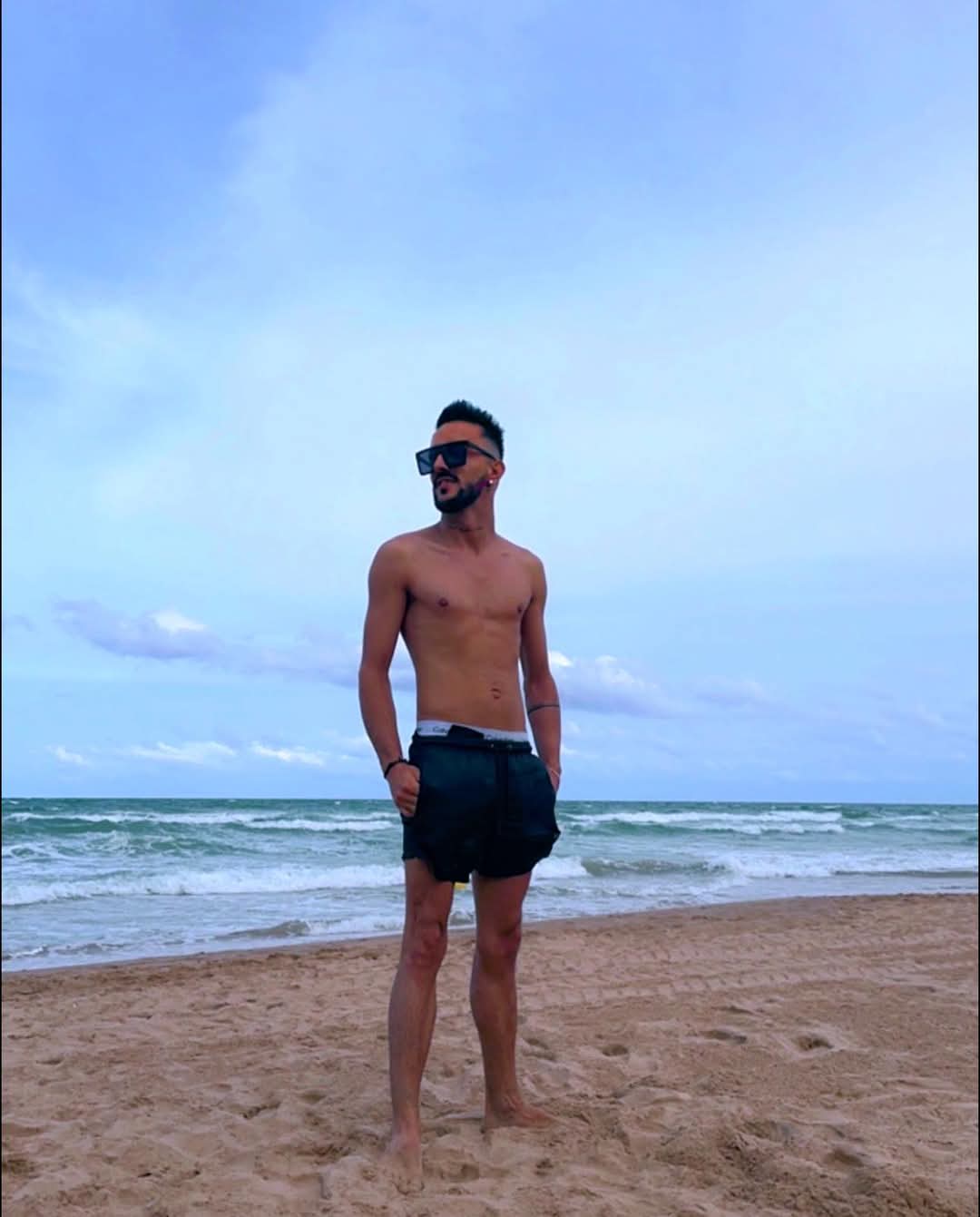 Escorte Sexy - Bucuresti - Sunt aici pentru domnii genero?i  care ?tie ce vor.  
Pentru detalii a?tept sa ma sunati