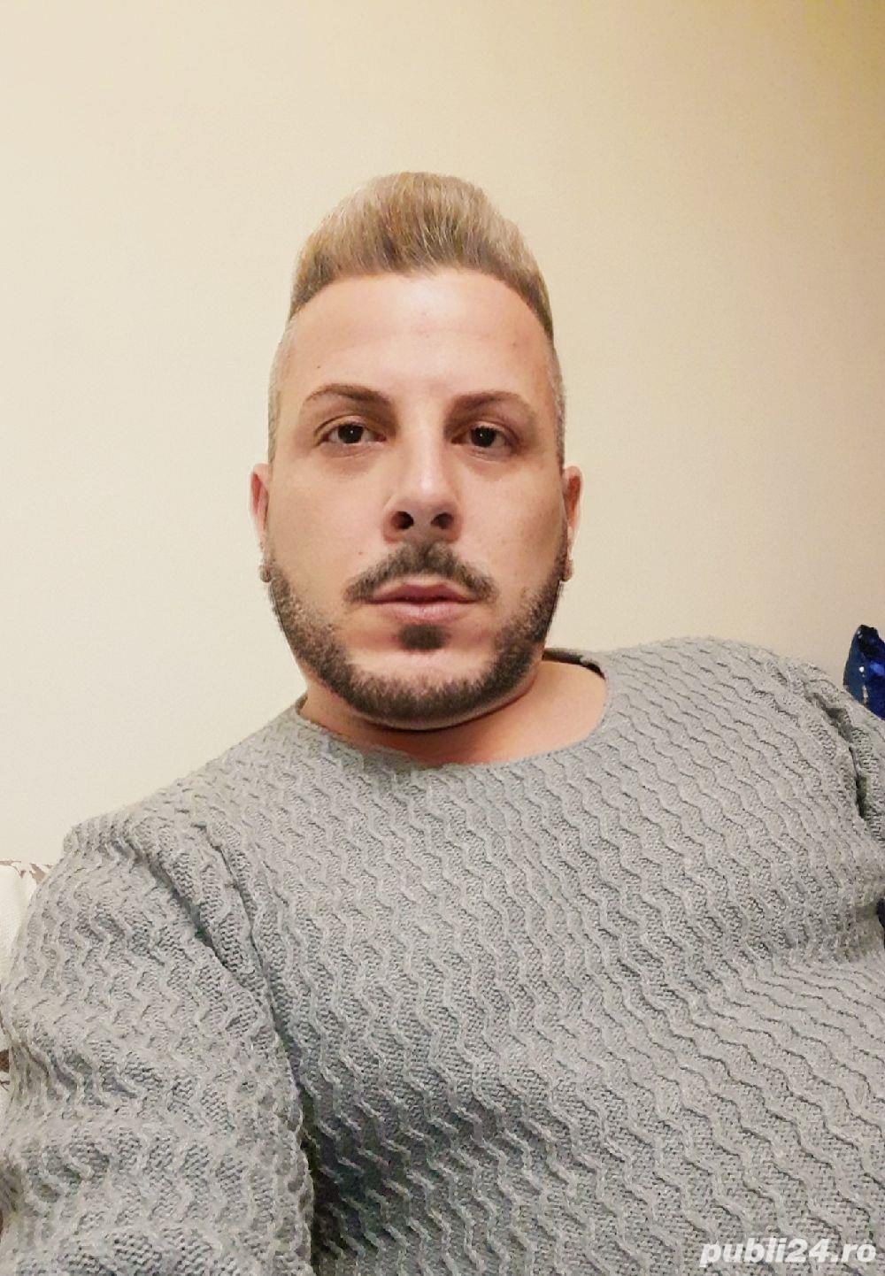 Bucuresti - Escorta Sexy - Barbat ACTIV usor versatil cu experienta in domeniu ofer clipe de tandrete ca parte activa si verstil domnilor dornici ce experiente noi cu un barbat cu experienta ce-ti poate pune la dispozitie clipe unice relax.  Disponibil mai mult in timul zile, programarea se face cu o ora inainte,