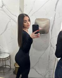 Escorte Sexy - Ploiesti - Transexuala Monica te astept sa ne distram stil PORNO
