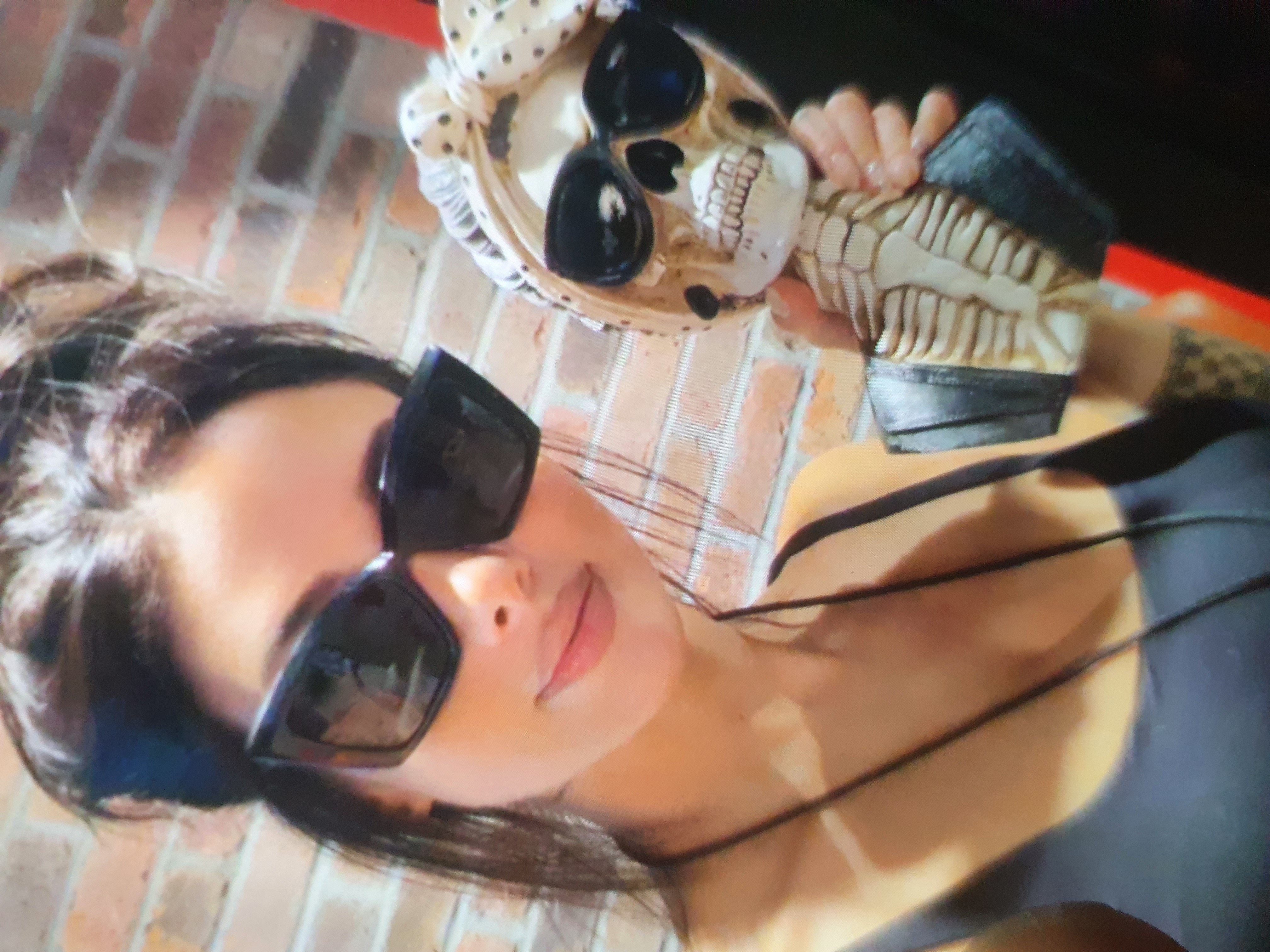 Escorte Sexy - Kurtea De Arges - Roscata discreta atenta la cerintele tale, ofer domnilor manierati companie si masaj terapeutic la domiciliul meu.  Ofer si cer seriozitate maxima, igiena garantata.  Detalii suplimentare la telefon. 