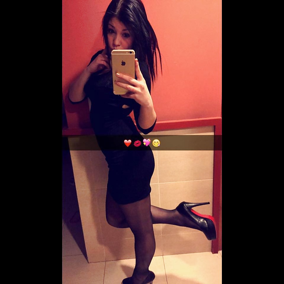 Bucuresti Si Toata Tara - Escorta Sexy - Sotia sau iubita nu vrea sau nu poate?! Incearca-ma pe mine, iubitule, ador provocarile si nu am limite.  Imi place sa iti arat ce stiu si ador sa ma inveti ce-ti place.  Te astept si astazi la 0906.  800.  519 sau imi poti trimite direct sms la numarul 1533 cu textul EMA si te voi contacta chiar eu.  Nu raspund minorilor! (1, 3 eur/min sau 1, 5 eur/sms+tva)