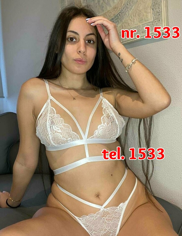 Toata Tara - Escorta Sexy - Vrei o partenera noua de sex? Ti se scoala cand te gandesti la ea? POATE FI CHIAR VECINA Ta! Esti singur sau vrei sa schimbi partenera care nu te mai satisface? Suna la nr.  unic 1533 (1, 5 eur/min) si afla numerele de telefon ale celor mai sexy si lipsite de prejudecãti fete care iti vor satisface toate fanteziile sexuale.  Daca esti mai timid, trimite SMS la nr.  1533 (1, 5 eur/sms) cu numele orasului tau si imediat si imediat vei cunoaste o femeie foarte dragutza si sexy.  Pt adulti, tarif fara tva