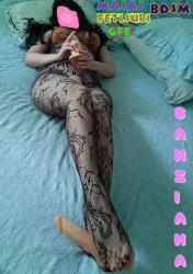 Bucuresti - Escorta Sexy - Nimic fara stapana! Eu sunt motivul pentru care doresti sa te trezesti in fiecare dimineata.  Eu sunt zeita care iti anima existenta.  Sunt Sanziana, fetish &amp; bdsm life coach &amp; maseur terapeut &amp; psychotherapist si te ajut sa pasesti pe calea dorintelor inimii tale, fara teama de a fi judecat si sa iti gasesti echilibrul interior.  Sunt sociabila si open minded.  Viata mea este o viata de experiente cu oamenii, dintre cele mai diverse si de fantezii traite si implinite, o viata in care incerc sa ma armonizez cu nevoile celorlalti, cautand pasiuni comune cu ceilalti.  Esti submis si iti place sa servesti si adori o stapana? Ai un fetis, kink sau o fantezie anume, pe care ti-e greu sa o destainui oricui sau vrei pur si simplu sa te recreezi in compania placuta, a unei femei rafinate si autoritare? Esti interesat de o relatie de tip sugar sau de sclav-stapana, de lunga durata? Iti plac jocurile de rol, de subordonare, jocul cu straponul sau sa fii feminizat? Vrei sa fii umilit sau dominat intr-un mod anume? Vrei sa imi fii sclav de cumparaturi ori financial slave? Suna-ma!