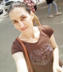 Galați - Escorta Sexy - Pt o relaxare contactează mă folosesc și WhatsAp poza reală Galați particular higienă discreție și seriozitate maxima poza reală Galați particular higienă discreție și seriozitate maxima poza reală Galați ofer companie domnilor manierați preț acceptabil.  Galați. 