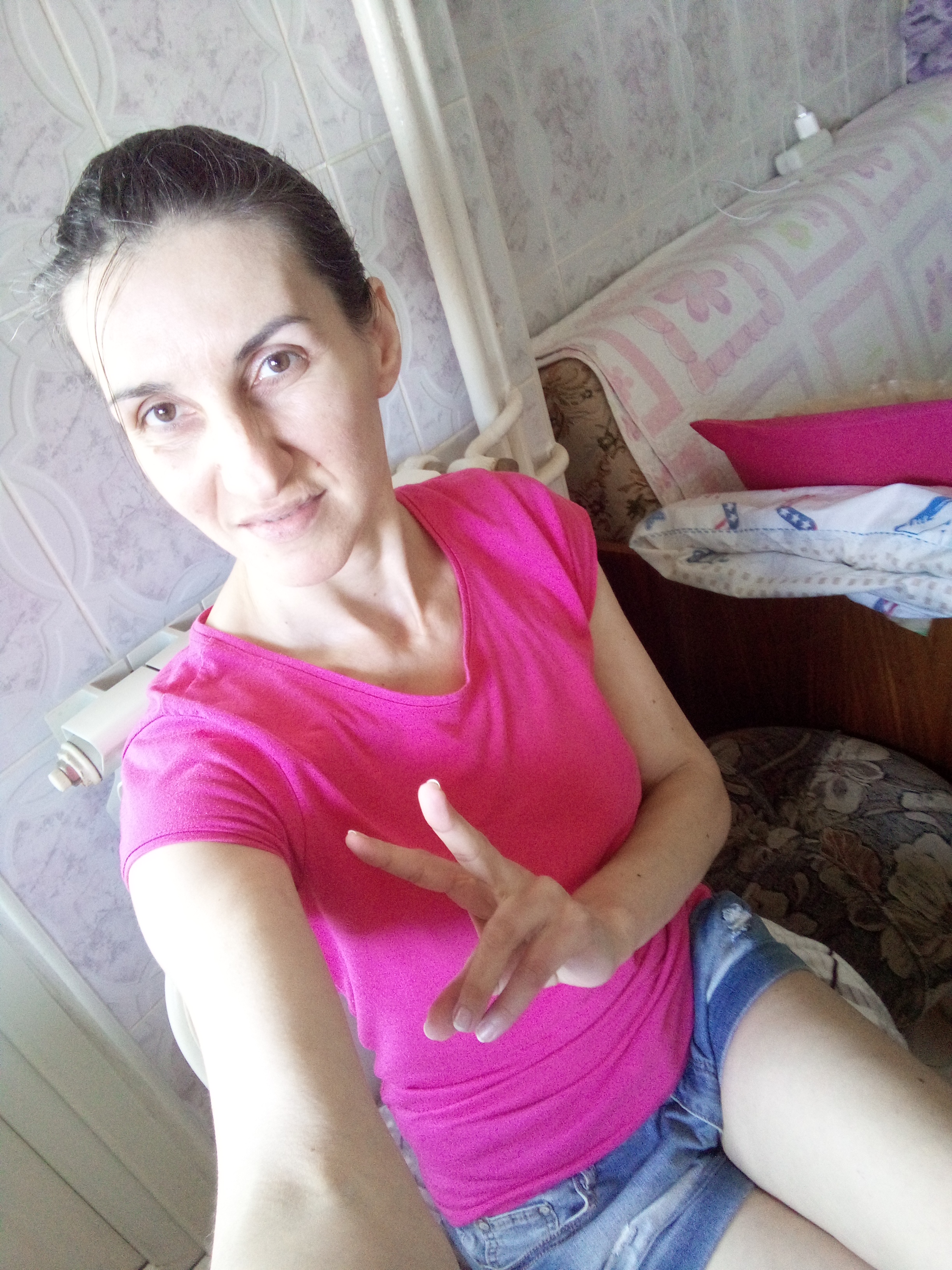 Escorta Sex - Șatenă matura particular , ofer domnilor manierati companie la domiciliul meu.  Ofer si cer seriozitate maxima, igiena garantata.  Detalii suplimentare la telefon / WhatsAp - Telefon: 0759391074 
