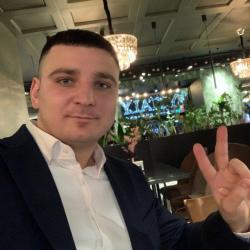 Bucuresti - Escorta Sexy - Чуттєвий ескорт може запропонувати вам компанію, розслаблюючий масаж у приємній атмосфері, спокійні моменти в моєму чи вашому домі.  Шукаю серйозних та вихованих джентльменів.  Деталі по телефону