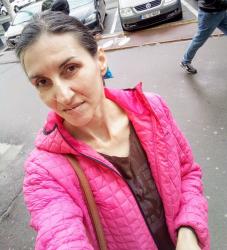 Galati - Escorta Sexy - Escorta senzuala iti pot oferi companie, intr-o ambianta placuta, clipe linistite la domiciliul meu.   Astept domni seriosi si manierati.  Detalii la telefon