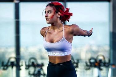 BUCURESTI - Escorta Sexy - Roscata discreta atenta la cerintele tale, ofer domnilor manierati companie si masaj terapeutic la domiciliul meu.  Ofer si cer seriozitate maxima, igiena garantata.  Detalii suplimentare la telefon. 