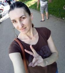 Galați - Escorta Sexy - Pt o relaxare contactează mă folosesc și WhatsAp poza reală Galați particular higienă discreție și seriozitate maxima poza reală Galați ofer companie.  Preț acceptabil.  Pt mai multe detalii contactează mă folosesc și WhatsAp. 