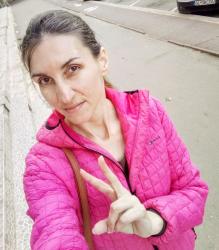 Galați - Escorta Sexy - Escorta matura iti pot oferi companie, intr-o ambianta placuta, clipe linistite la domiciliul meu.  Astept domni seriosi si manierati.  Detalii la telefon / WhatsApp