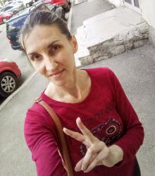 Escorte Sexy - Galați - Escorta matura iti pot oferi companie, , intr-o ambianta placuta, clipe linistite la domiciliul meu.   Astept domni seriosi si manierati.  Detalii la telefon / whatsap