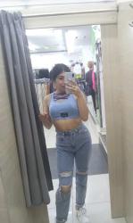 Escorte Sexy - Bucuresti - Buna sunt Andreea Larisa sunt o fata simpla bruneta fac totul fara prezervativ fac sărutări am locație fac și deplasare la tine