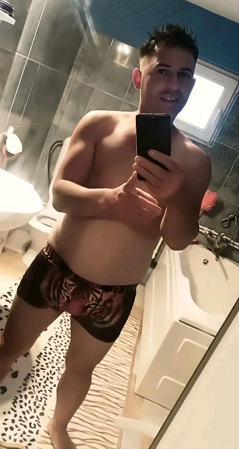 Escorta Sex - Escorta sexy si atenta la detalii te astept la mine domn serios sa-ti ofer cele mai bune servicii de companie, masaj de relaxare, body cu creme si uleiuri parfumate, esti un domn caruia ii place atmosfera atunci suna-ma, nu iti va parea rau.  Detalii la telefon MÂINE SUNT CU MASAJUL PE CONSTANȚA LOCAȚIE UNDE CLIENTUL SA SE SIMTĂ BINE VA MULȚUMESC MASAJ NUMAI CU CREME TERAPEUTICE LA LOCAȚIE SUNT TOATE CONDIȚIILE ȘI DISCREȚIE MAXIMA - Telefon: 0757640335 