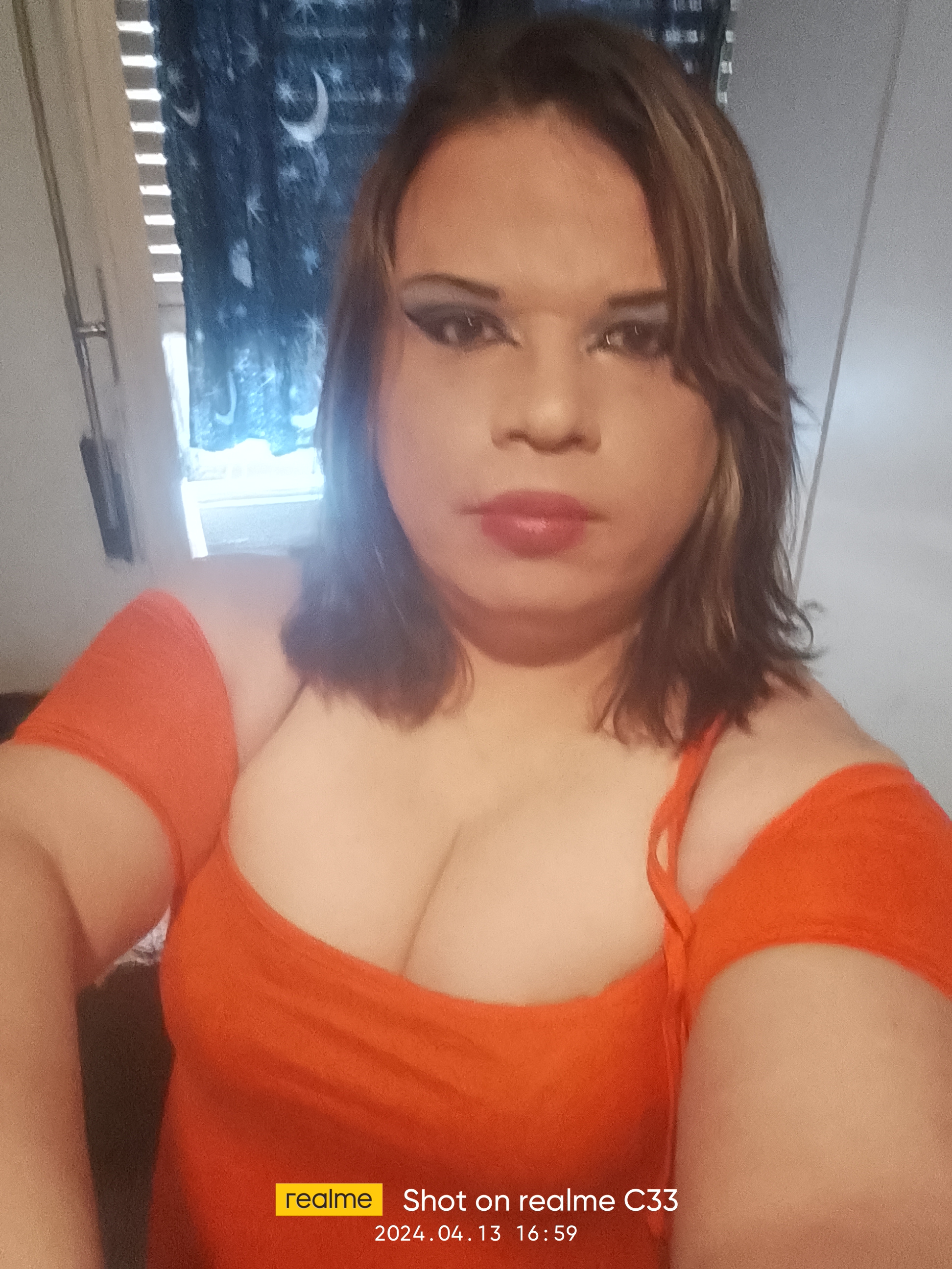 Escorta Sex - Escorta apetisanta, dulce si atenta cu tine, locuiesc singura, ofer masaj complet, garantez igiena si seriozitate, sunt o persoana sociabila, educata, ma adresez persoanelor cu bun simt, nu raspund la privat.  Detalii la telefon.  Poze reale - Telefon: 0729216691 