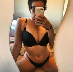 Escorte Sexy - Bucuresti - Buna, te aștept la mine sa ne simțim bine împreună .  Nu te costa nimic , e doar placere