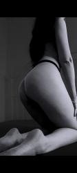 Escorte Sexy - Bucuresti - Escorta senzuala iti pot oferi companie, masaj de relaxare, intr-o ambianta placuta, clipe linistite la domiciliul meu sau al tau.  Astept domni seriosi si manierati.  Detalii la telefon
