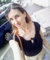 Escorte Sexy - Galați - Pt o relaxare contactează mă folosesc și WhatsApp poza reală Galați ofer companie domnilor manierați higienă discreție și seriozitate maxima preț accesibil Galați poza reală Galați doar tu și eu.  Galați . 