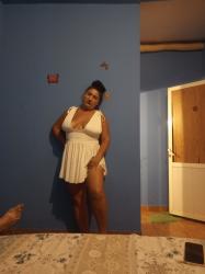 Escorte Sexy - Constanta - Escorta sexy si atenta la detalii te astept la mine domn serios sa-ti ofer cele mai bune servicii de companie, masaj de relaxare, body cu creme si uleiuri parfumate, esti un domn caruia ii place atmosfera atunci suna-ma, nu iti va parea rau.  Detalii la telefon. 